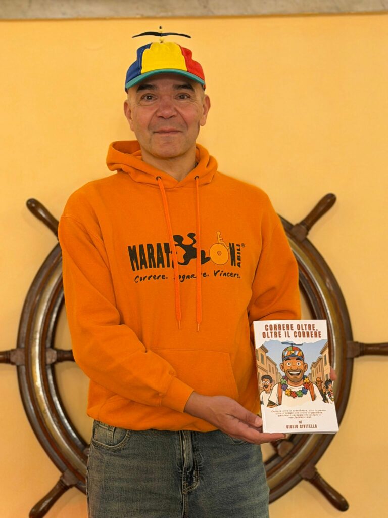 Giulio Civitella con il suo nuovo libro