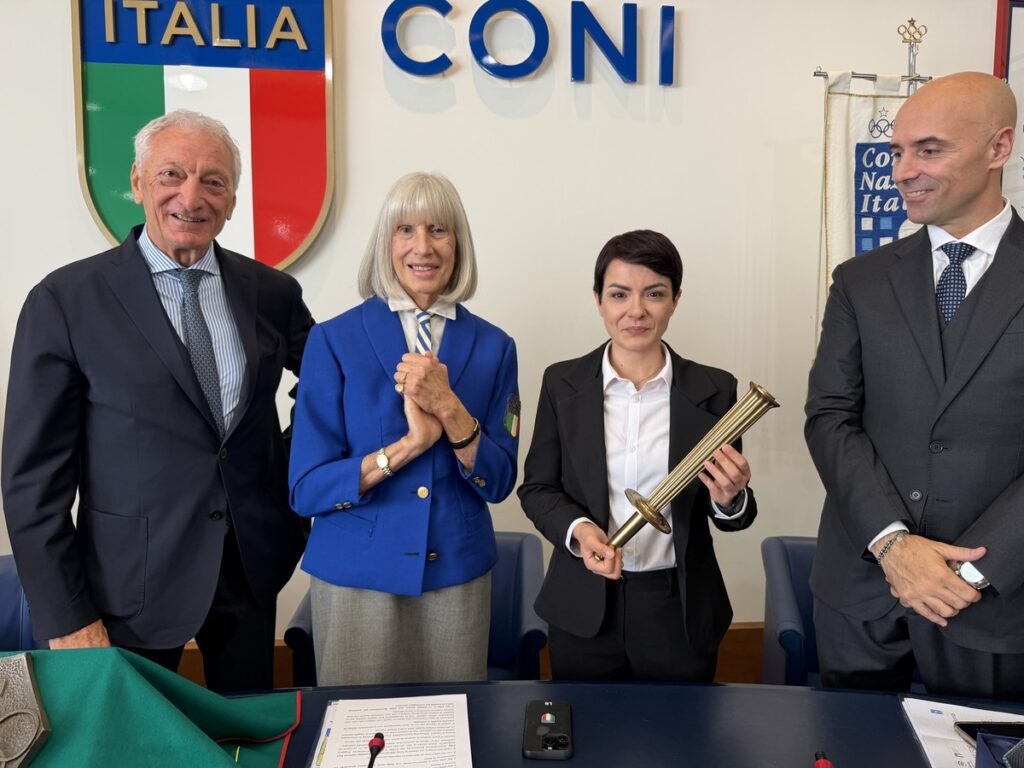 la torcia olimpica con Buonfigliio, luciana Marcellini, Lucia Rubedo, Juri Morico