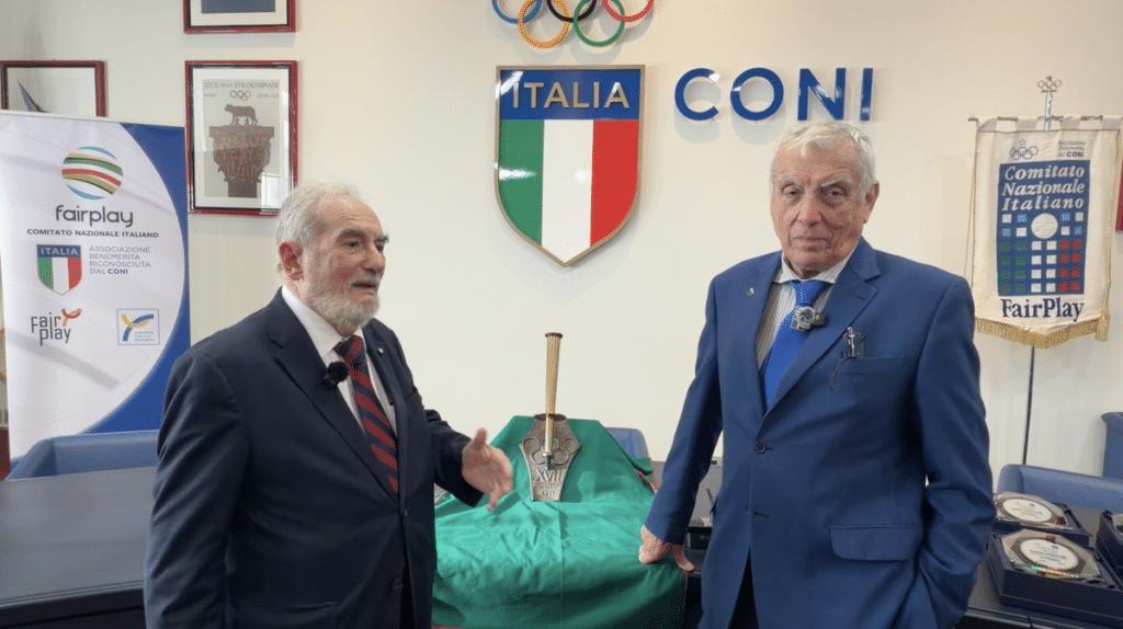 Alcanterini e Garroni con la torcia olimpica